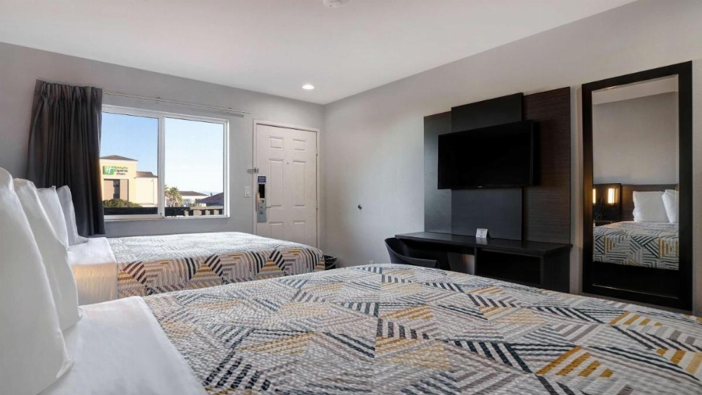 Deluxe Quadruple Room - Non-Smoking