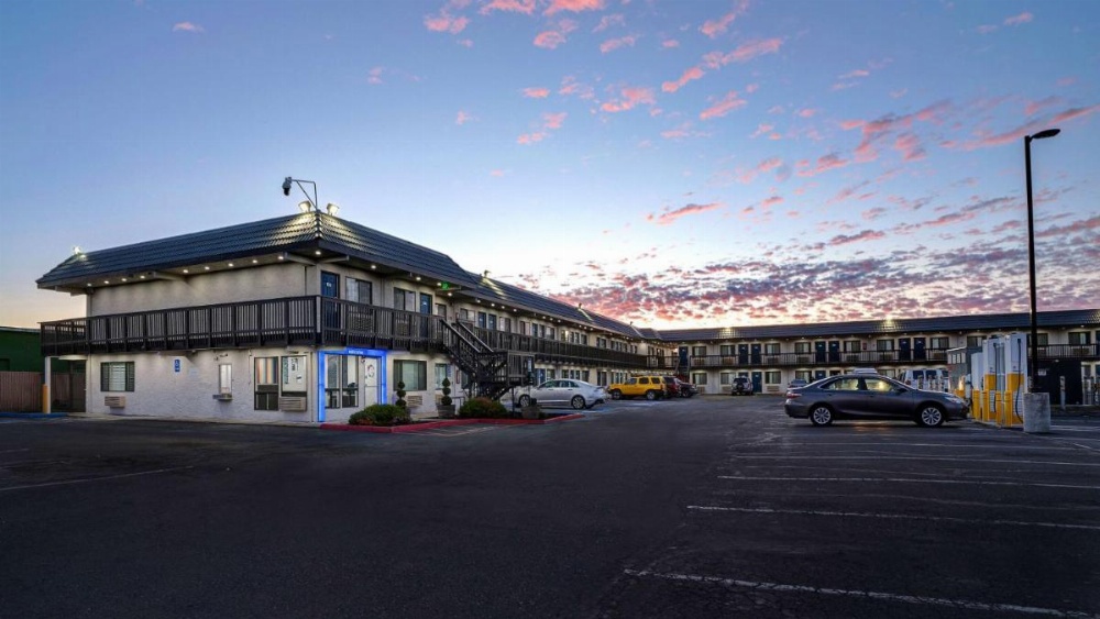 Motel 6 Eureka Image 24